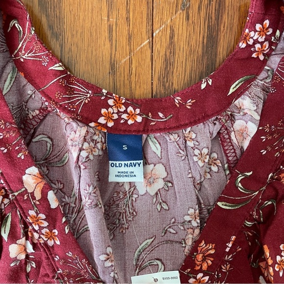 NWT Old Navy Floral Maroon Dress Small - Picture 3 of 5